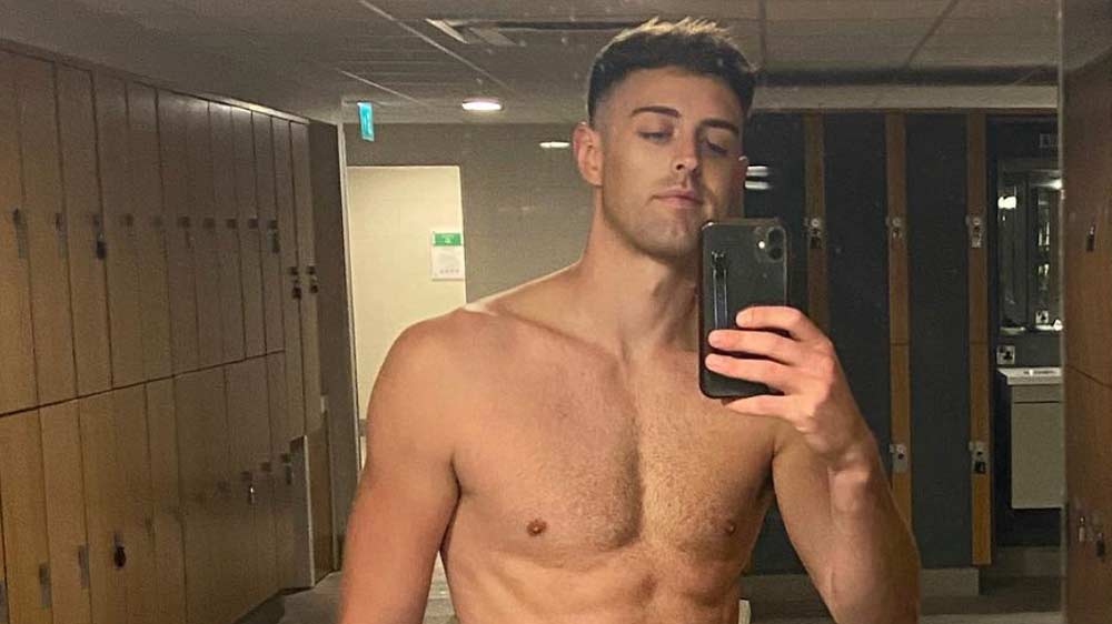 Figure Skating Champ, 'Dancing on Ice' Star Colin Grafton Comes Out