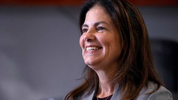 A Record 13 Women Will be Governors Next Year after New Hampshire Elected Kelly Ayotte 