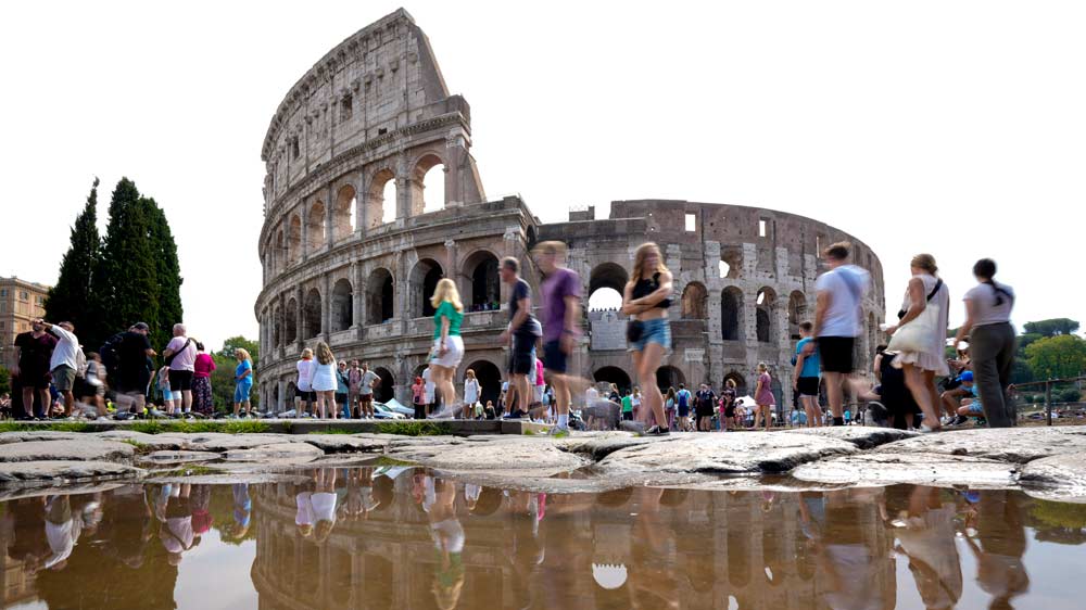 A Criticized Airbnb Deal Will Let Users Play Gladiator in Rome's Colosseum 