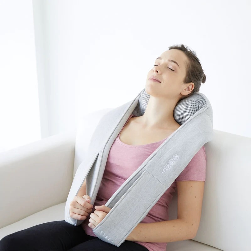 Brookstone Quzy-Premium Wireless Neck and Shoulder Massager