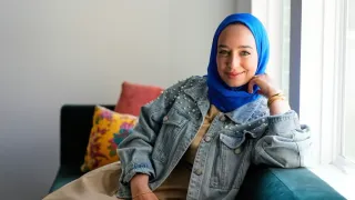 How TV Shows Like 'Mo' and 'Muslim Matchmaker' Allow Arab and Muslim Americans to Tell Their Stories